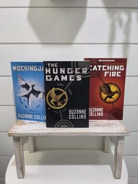 Hunger Games Trilogy Book Set